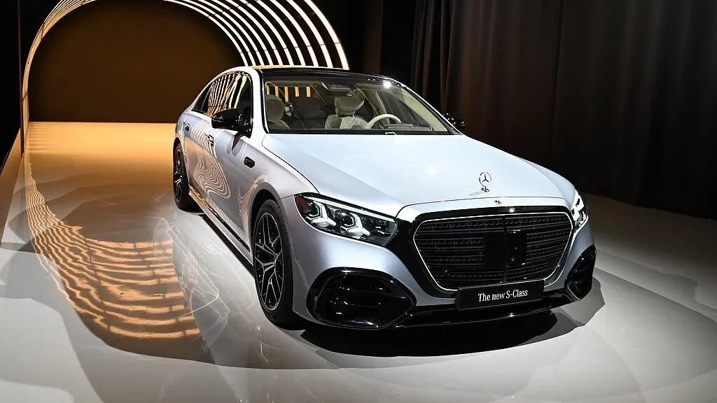 Обновлённый Mercedes-Benz S-класса рассекречен благодаря утечке