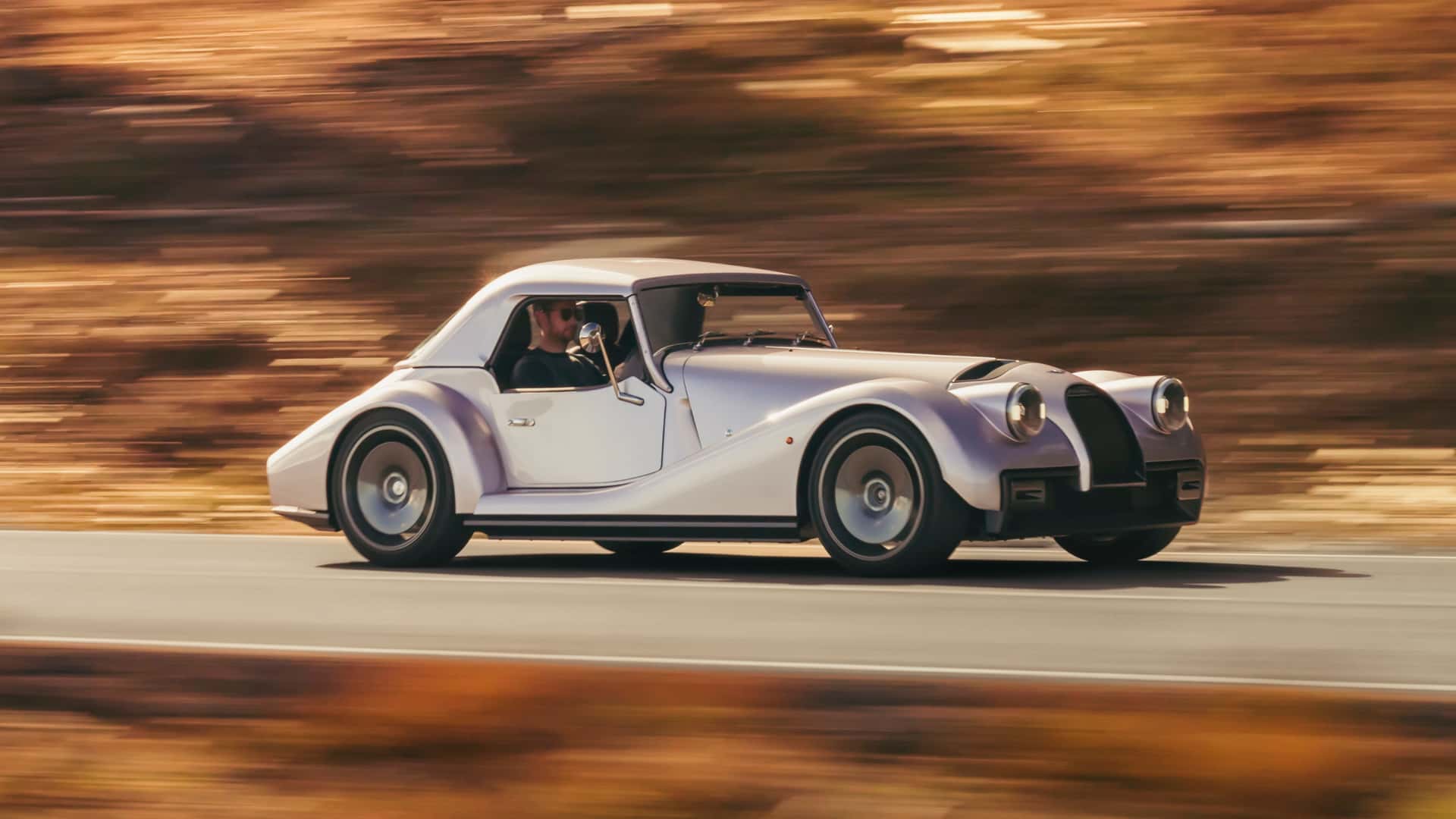 Представлен новый ретроспорткар Morgan Supersport с мотором BMW и сменными крышами