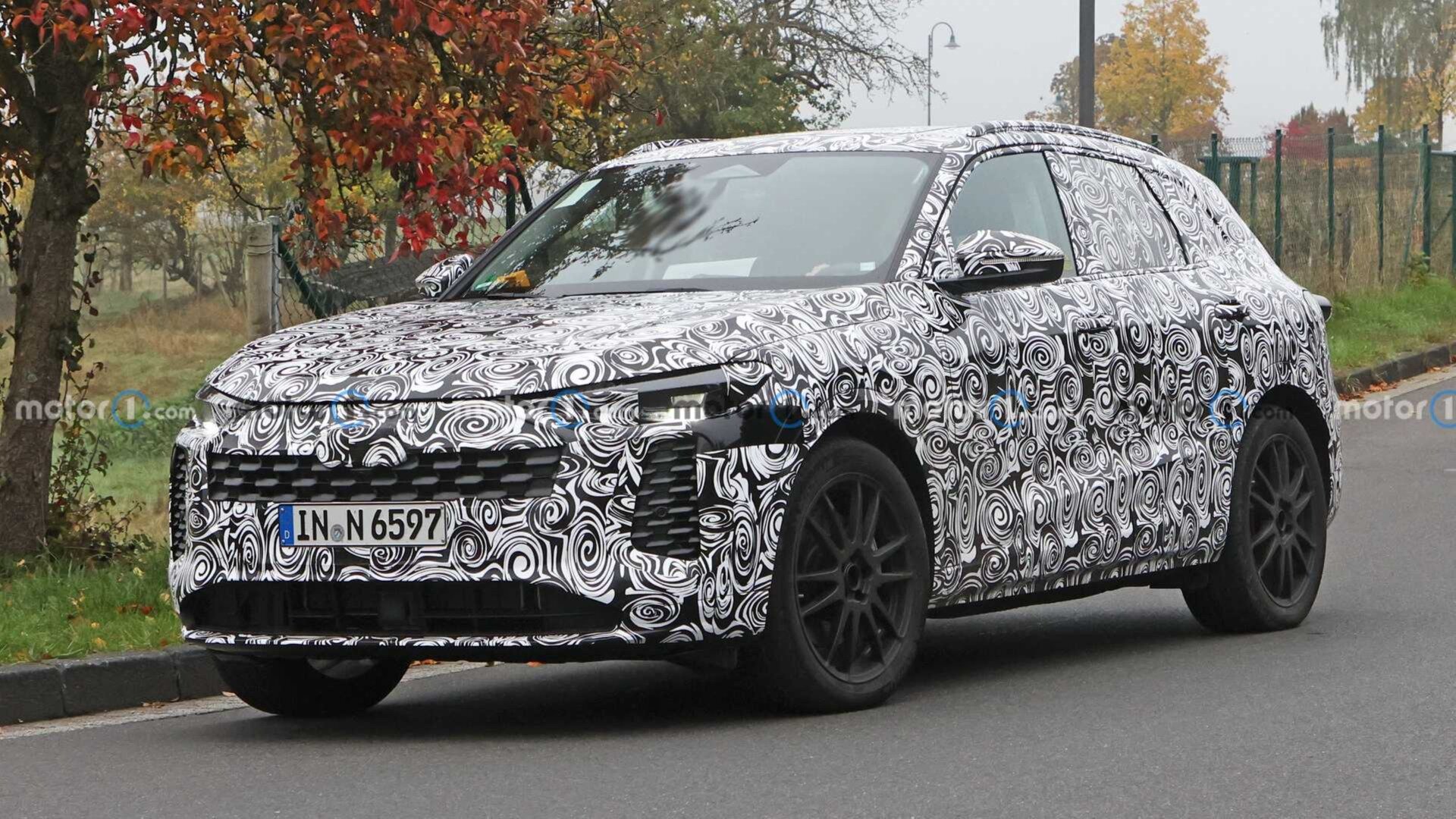 Audi Q5 следующего поколения получит значительные изменения и сохранит ДВС