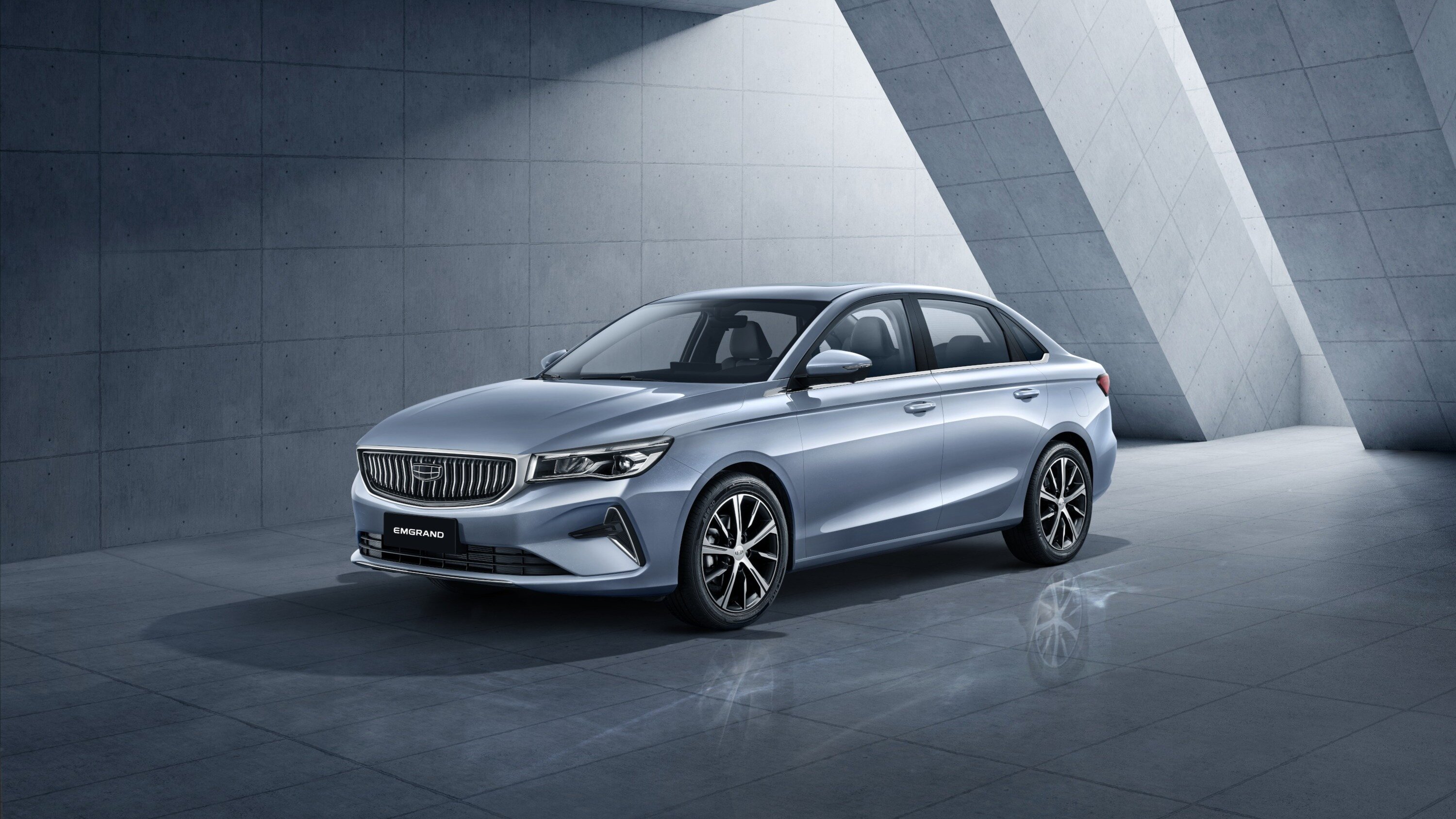 В России подешевела самая доступная модель Geely