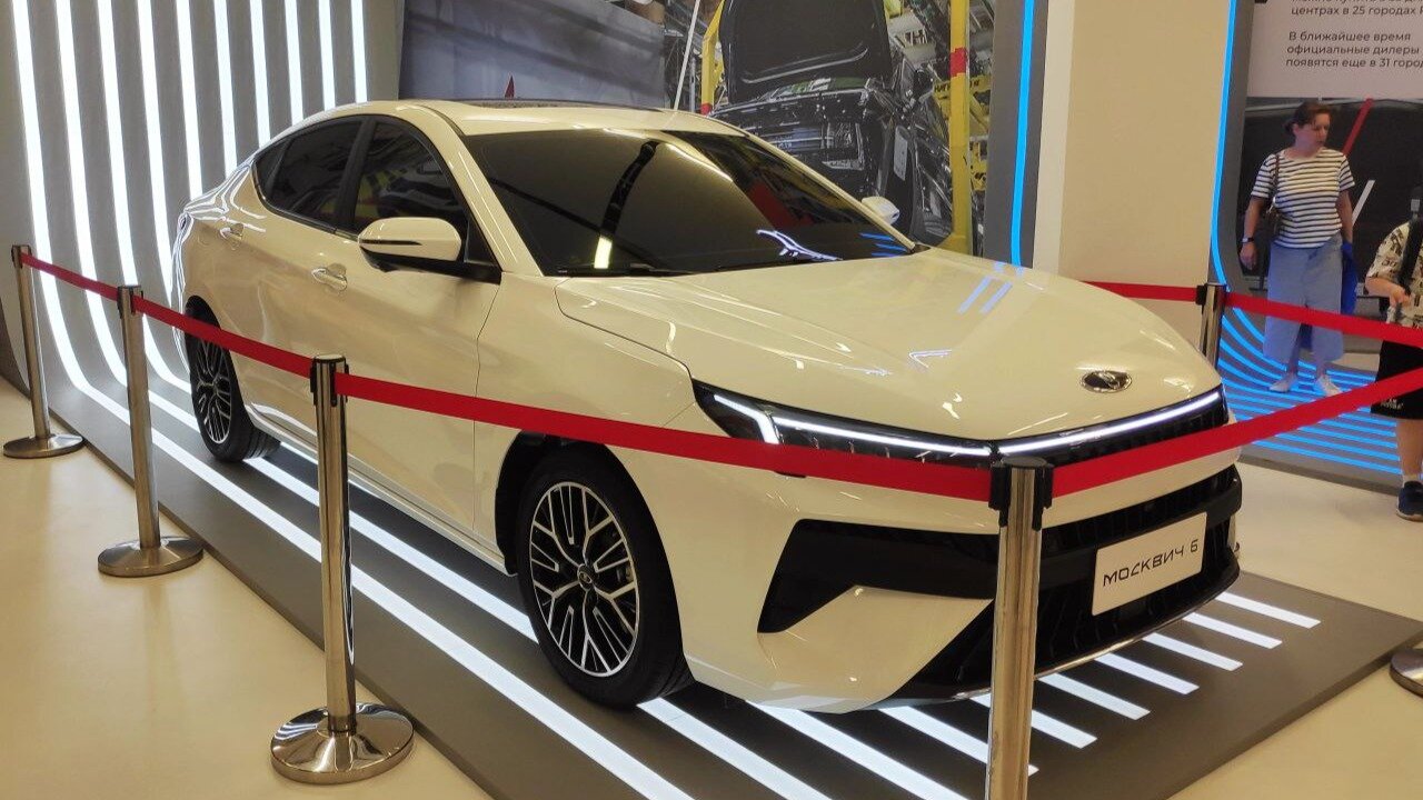 Лифтбек «Москвич 6» показали на столичной выставке