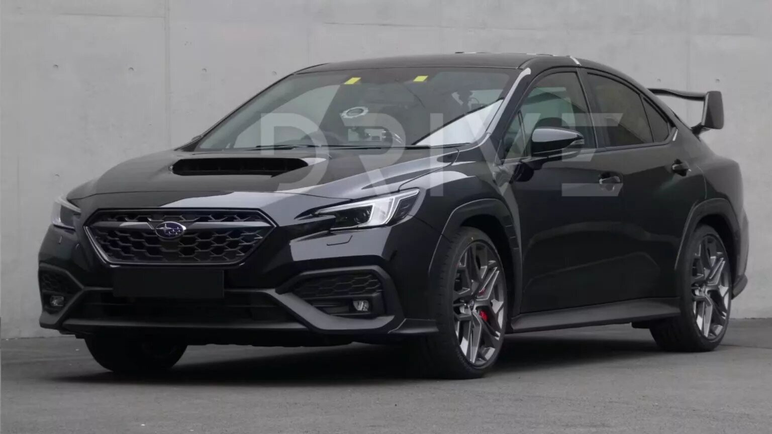 Subaru WRX TR показали без камуфляжа за два дня до премьеры