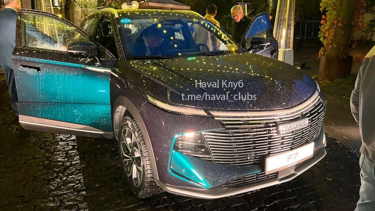 Новый Haval F7 показали российским дилерам