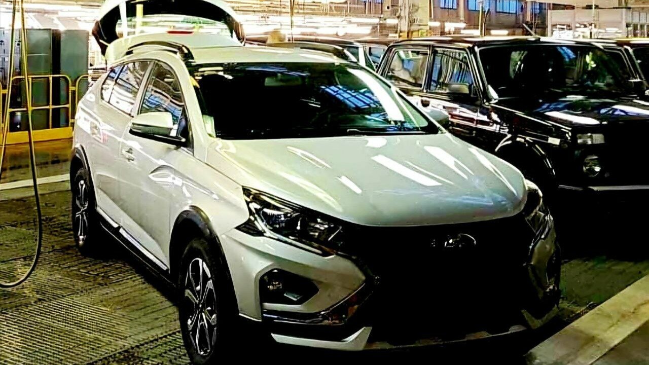 Кросс-универсал Lada Iskra: первые фото
