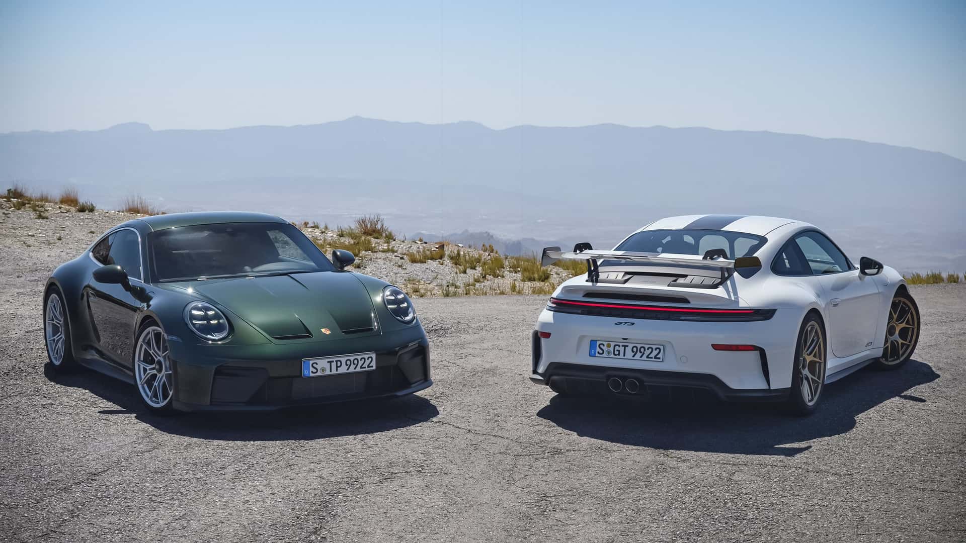 Обновлённый Porsche 911 получил дорожно-трековую версию GT3