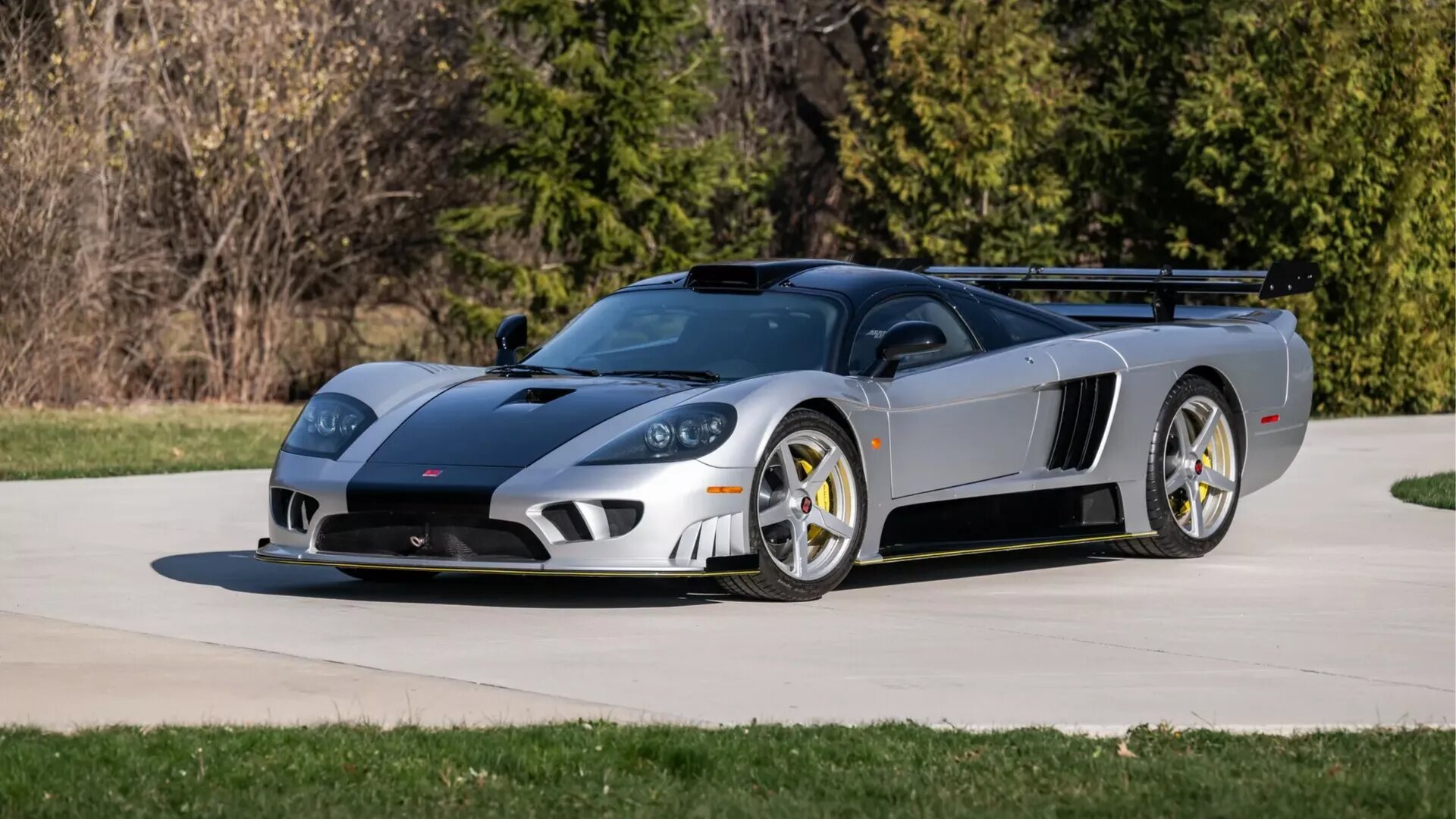 С молотка уйдёт редчайший 1300-сильный суперкар Saleen S7 LM