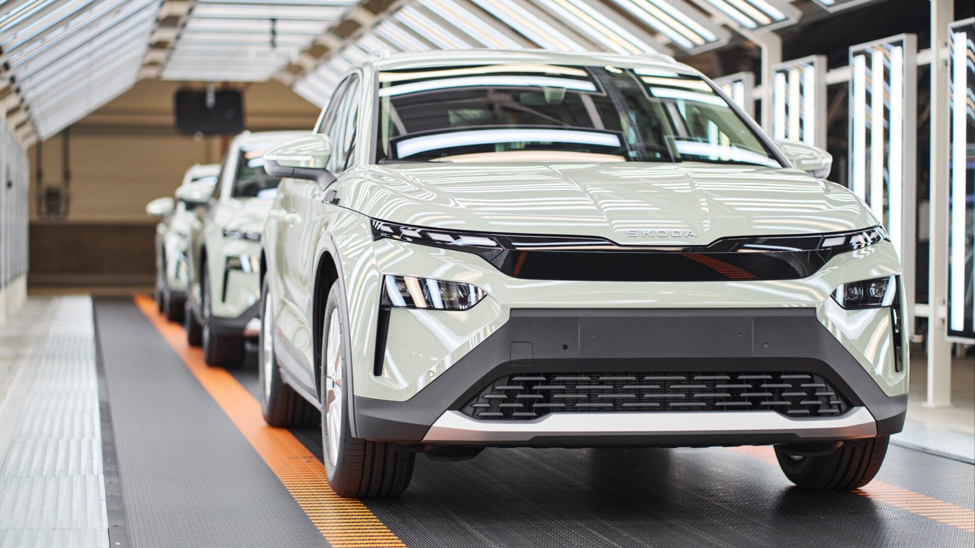 Началось производство доступного электрокроссовера Skoda Elroq