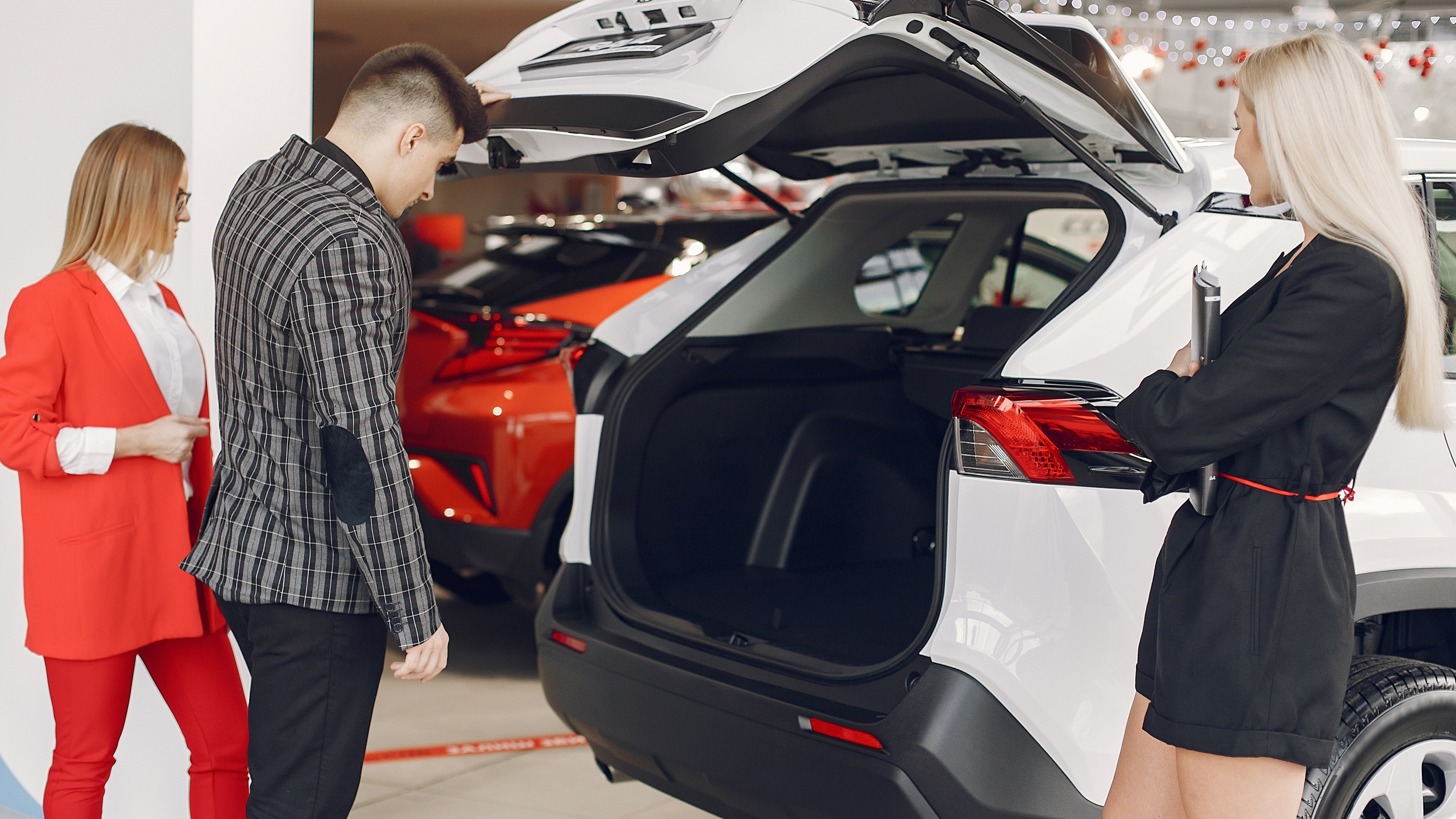 Новые автомобили подорожали на 3% с начала года