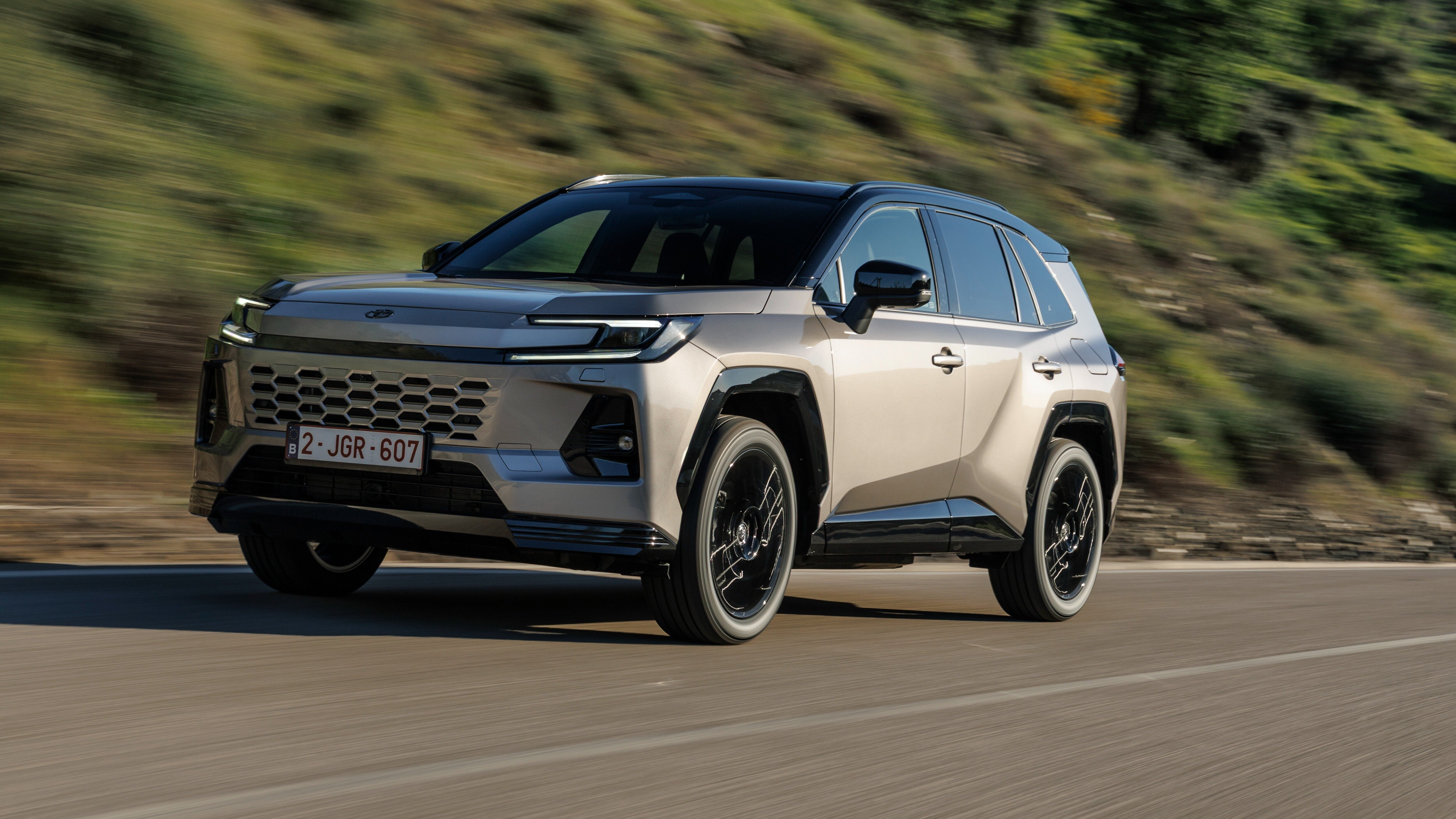 Toyota возглавила рейтинг самых популярных «параллельных» машин