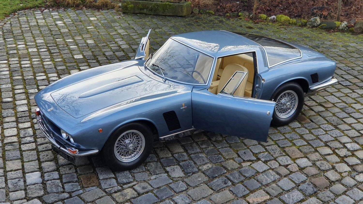 Редчайший итальянский спорткар Iso Grifo с американским мотором выставили на продажу