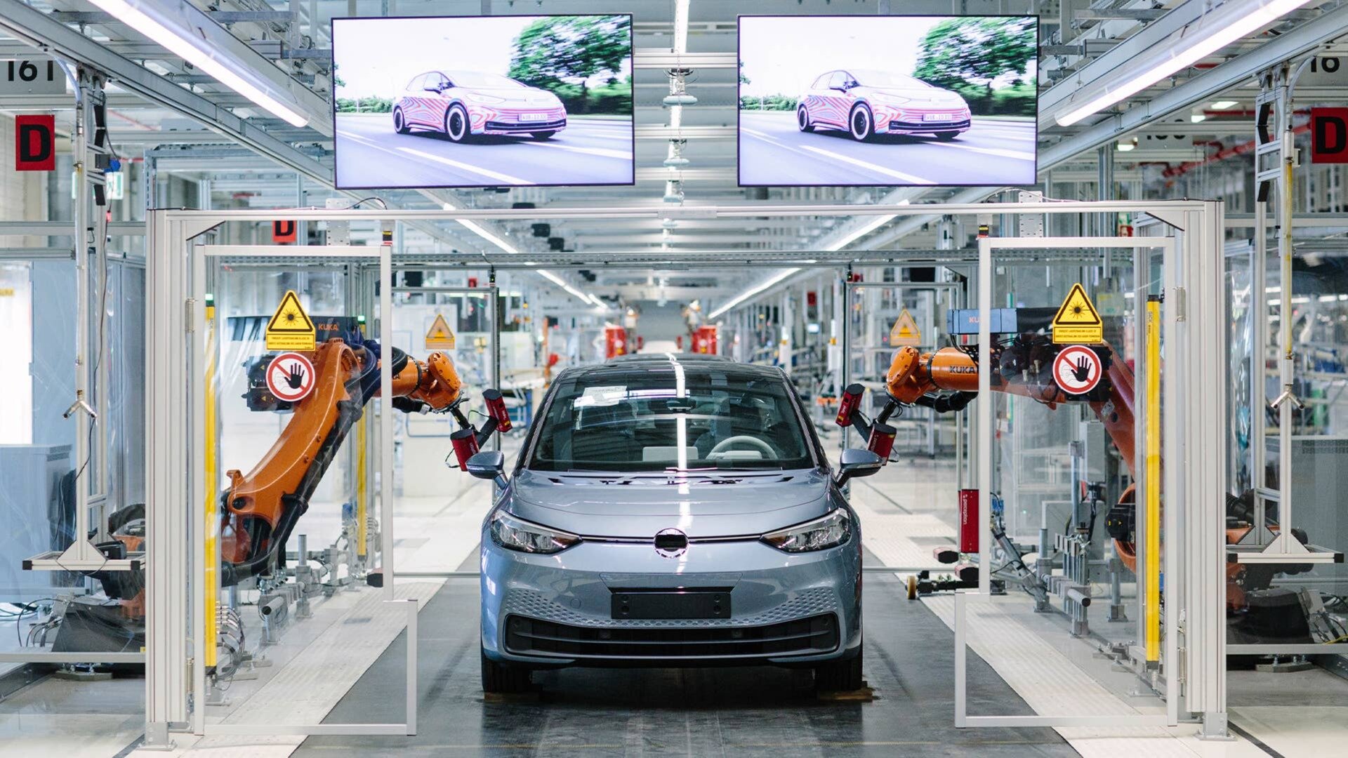 Бренды концерна Volkswagen Group принимают заказы на электромобили только на 2023 год