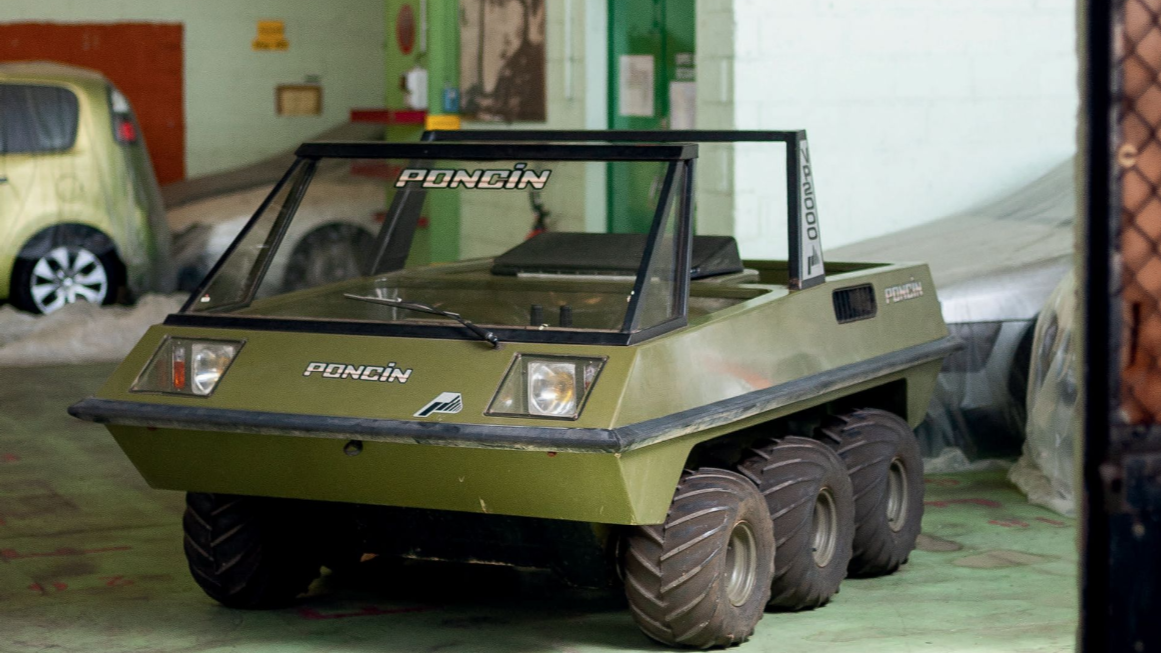 На аукцион выставили французский «луноход» с мотором от Citroen 2CV