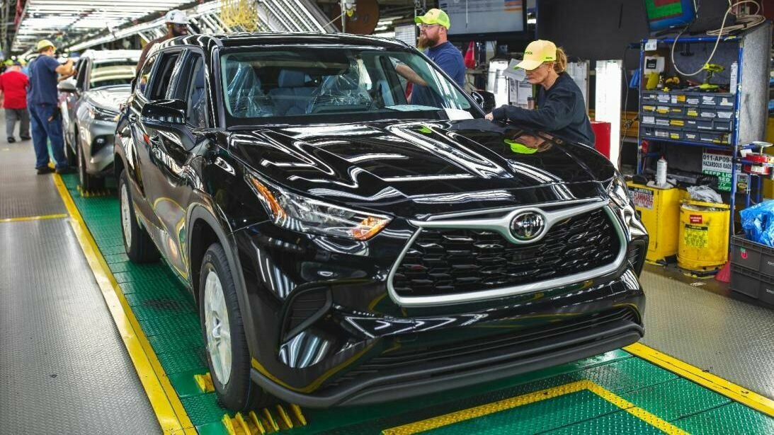 Toyota сократит производство автомобилей на 40 процентов