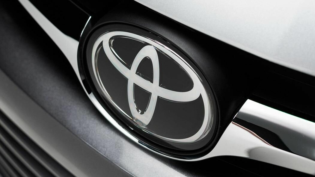Toyota может передумать брать деньги за дистанционный запуск двигателя