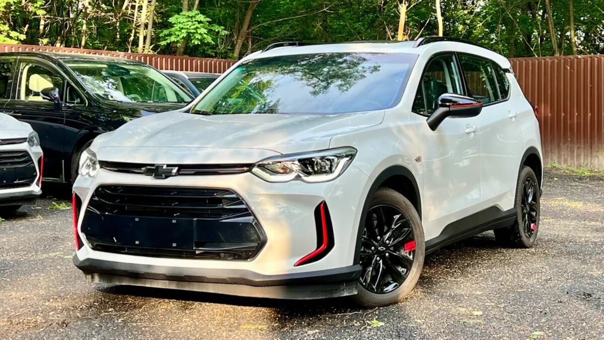 Минивэн Chevrolet Orlando из Китая появился в продаже на Авто.ру 