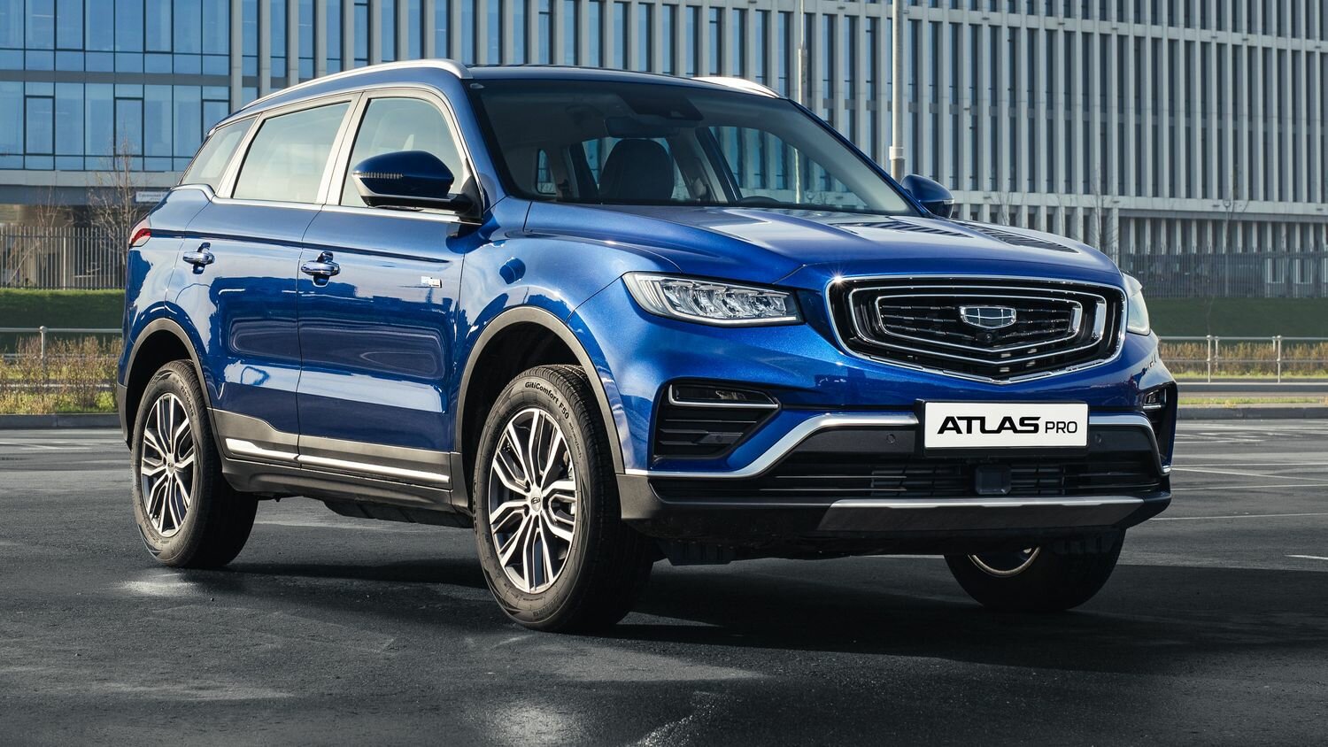 Кроссовер Geely Atlas Pro появится в России только в дорогих комплектациях