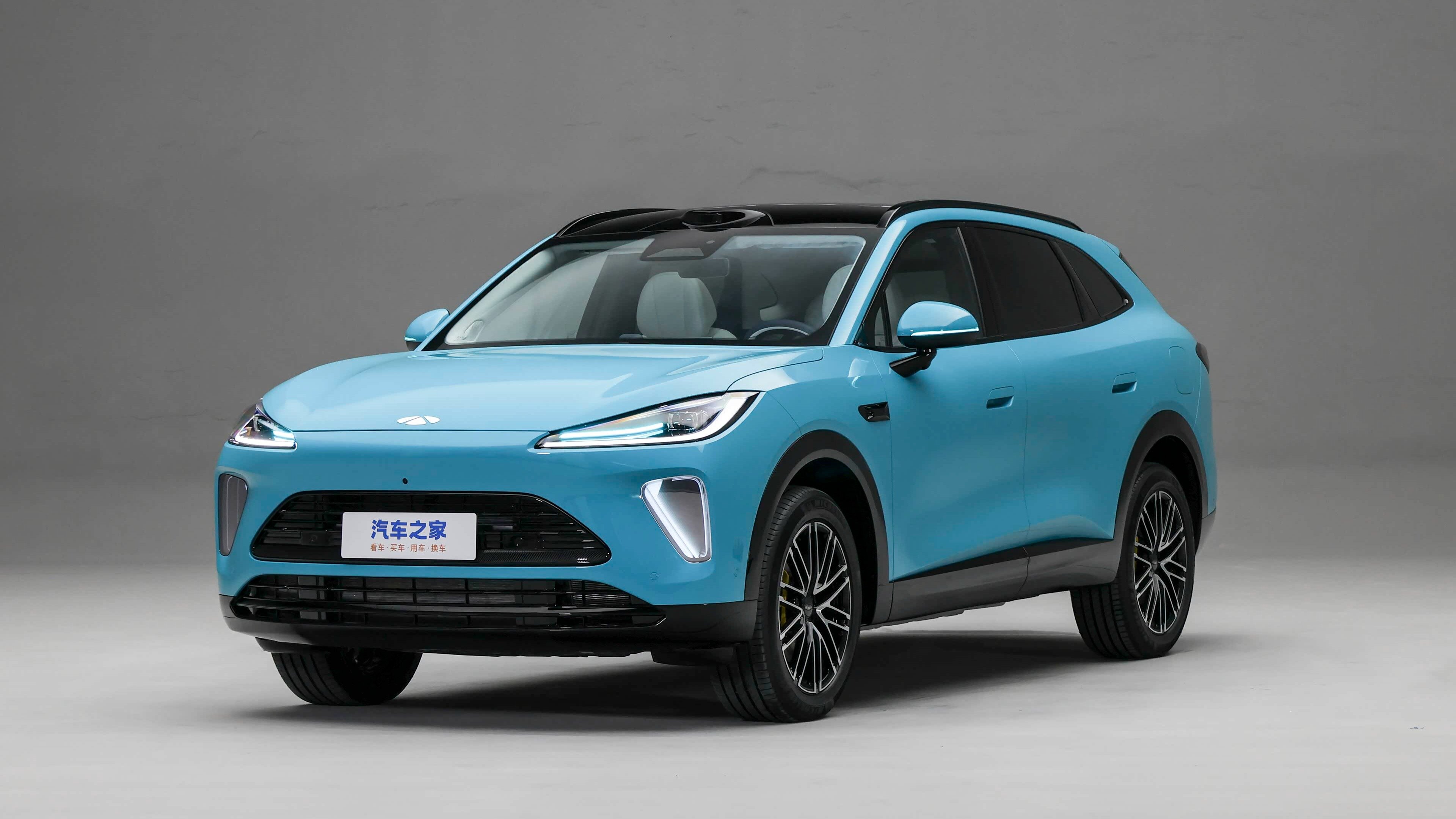 Chery представила кроссовер Fulwin T9L в новом стиле марки и с разгоном до сотни менее чем за 5 секунд