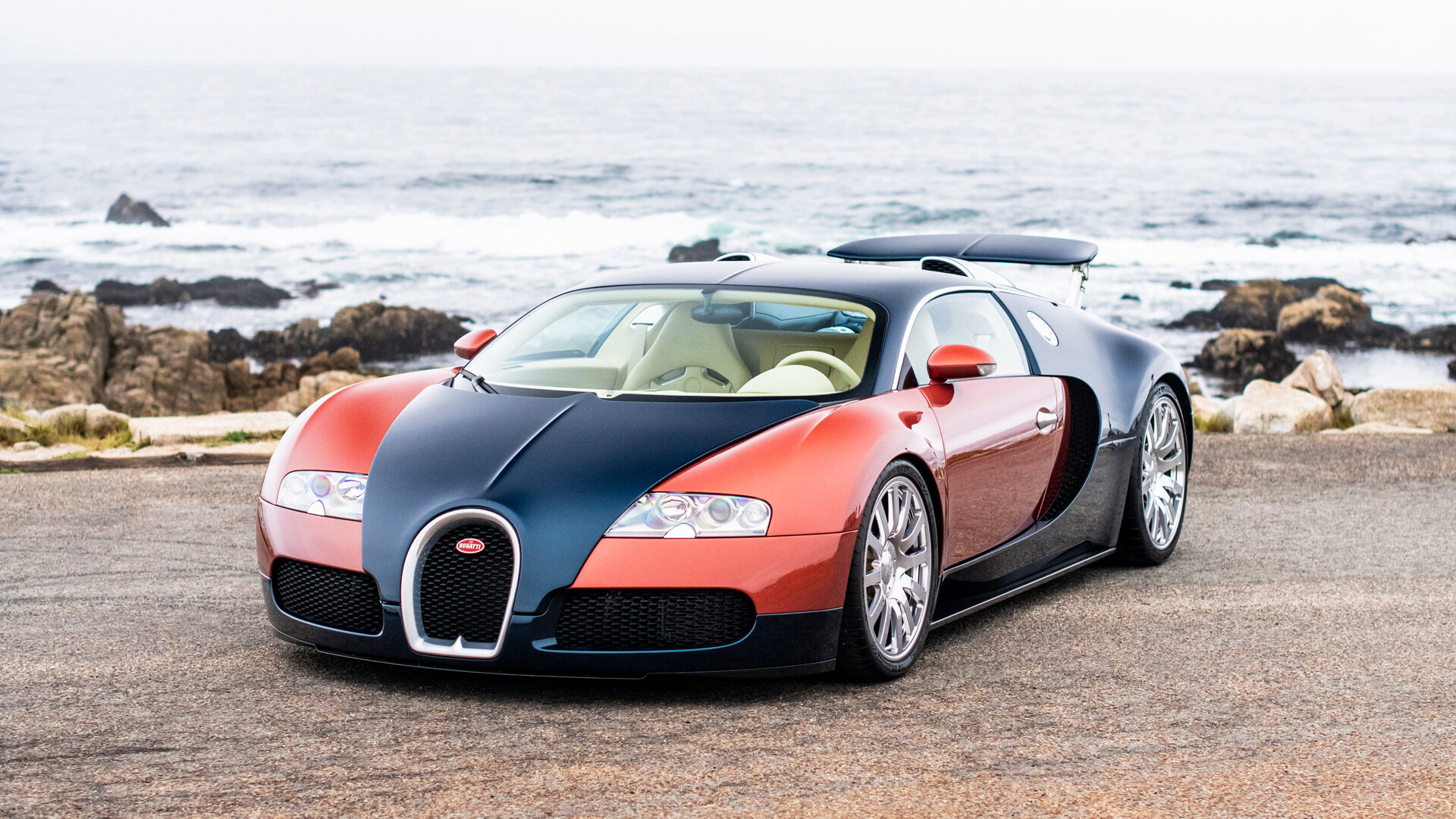 Bugatti отреставрировала старый Veyron, и он стал уникальным