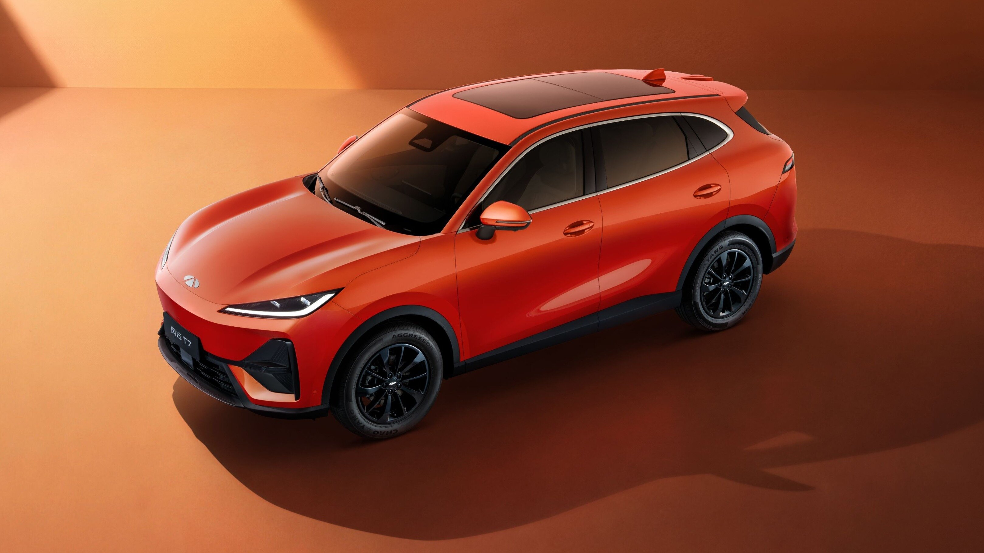 Кроссовер, известный в РФ как Tenet Plus L6, стал электрокаром Chery в Китае