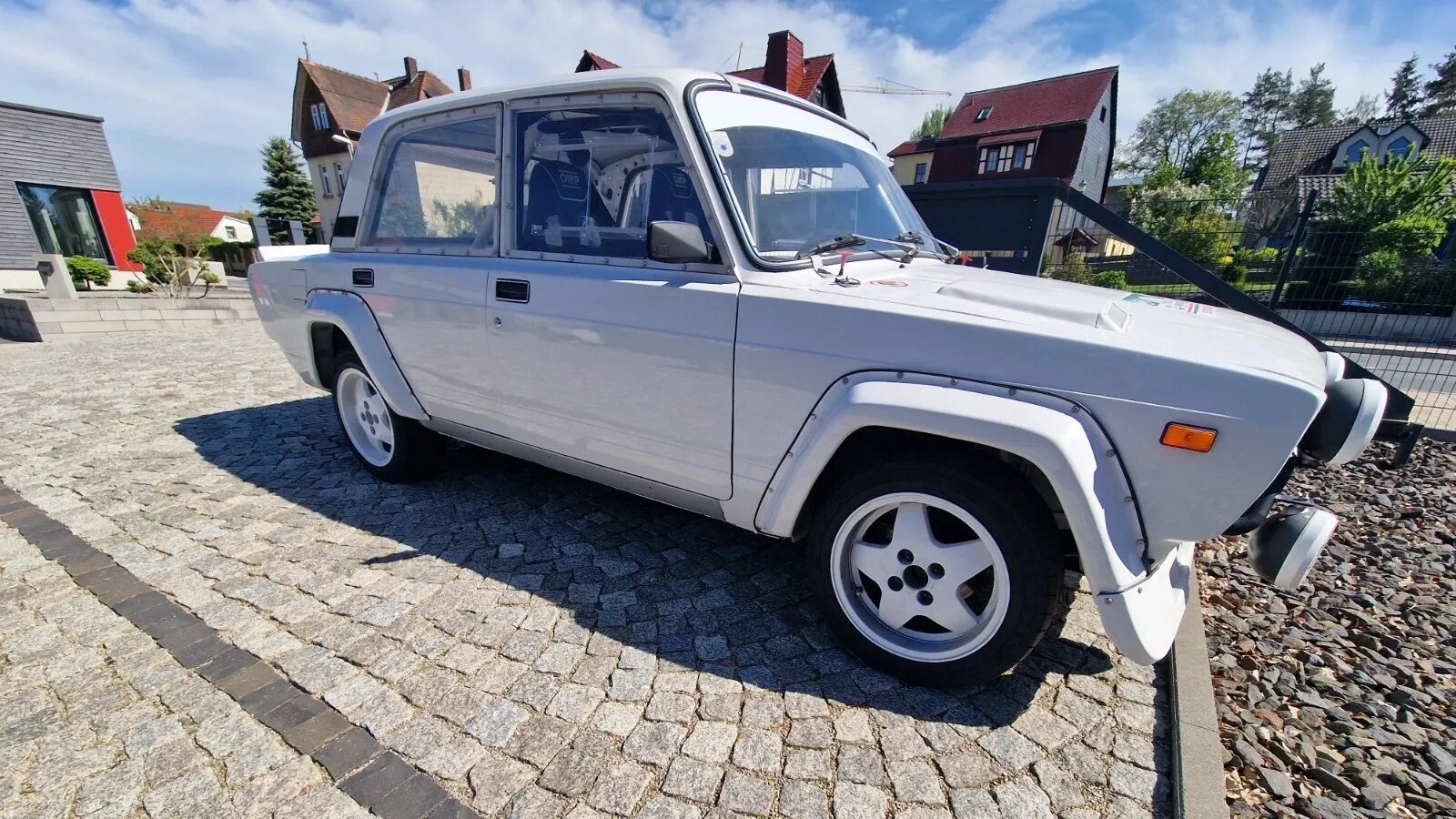 Спортивную Lada 2105 продают в Германии дороже нового Mercedes-Benz E-класса
