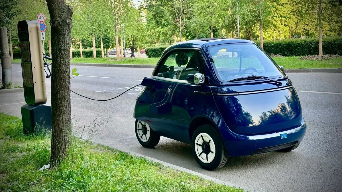 17-сильный микрокар, стилизованный под BMW Isetta, продают за 2,5 миллиона рублей