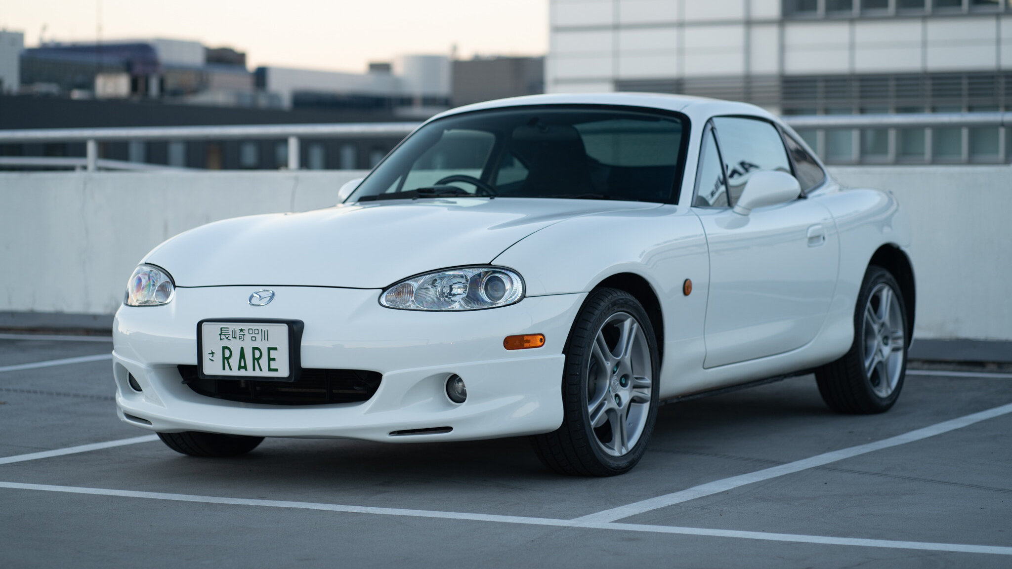 Продаётся редчайшая Mazda MX-5, которую вы вряд ли видели. Это один из 179 спорткаров с кузовом купе