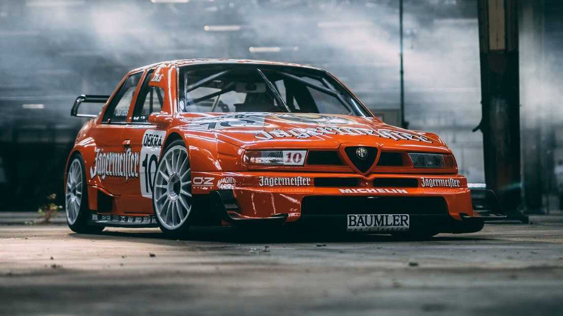 Гоночную Alfa Romeo из DTM отреставрировали за 192 тысячи долларов. И теперь продают