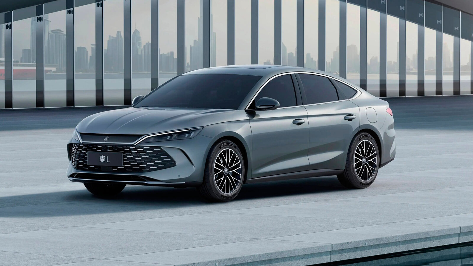 28 мая BYD представит гибридную систему нового поколения и запустит продажи седана Qin L