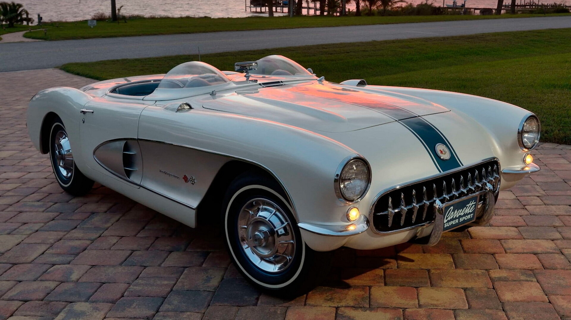 С молотка уйдёт уникальный Chevrolet Corvette — шоукар Super Sport
