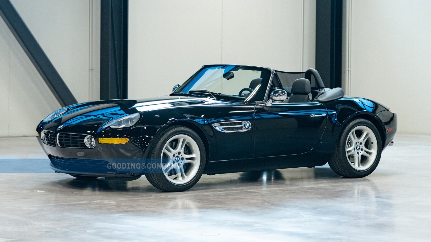 BMW Z8 с пробегом 310 километров может уйти с аукциона за полмиллиона долларов