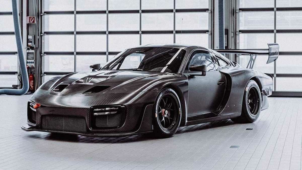 Посмотрите, как круто выглядит Porsche 935 в «голом» карбоне