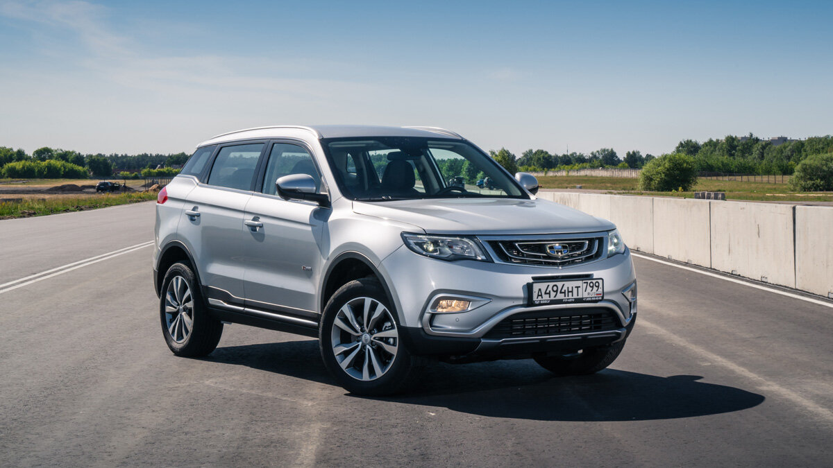 Кроссоверы Geely начали оснащать мультимедийкой Яндекс.Авто