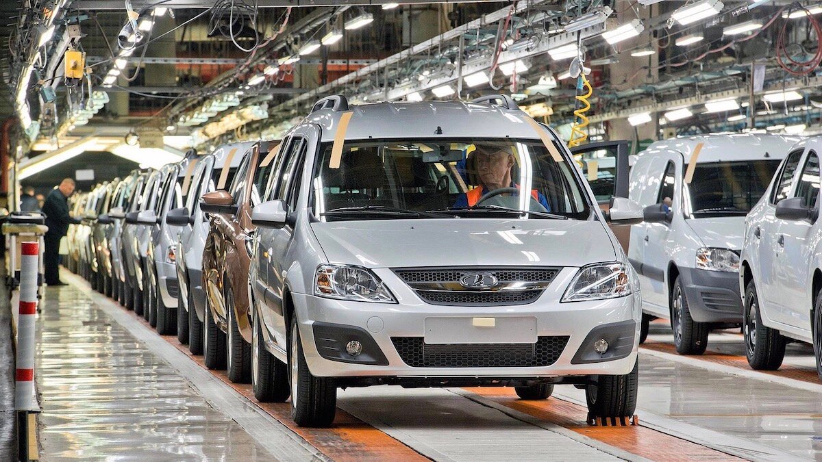 Возобновление работы АвтоВАЗа, новые даты Пекинского автосалона и другие новости за ночь