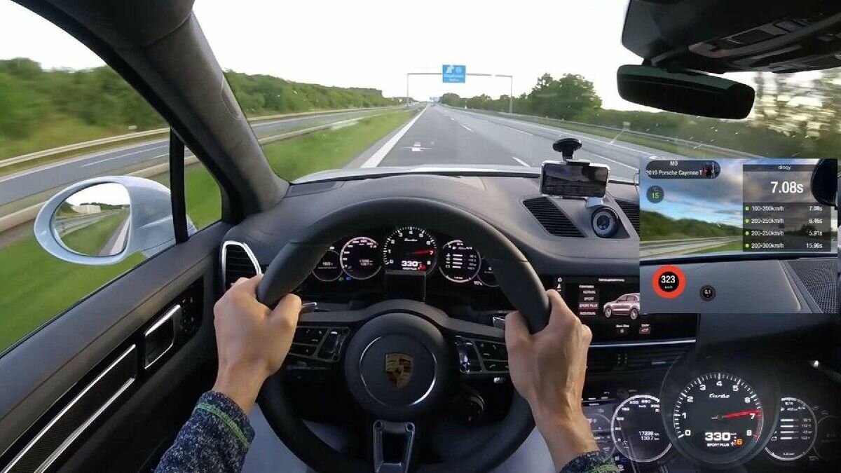 Видео дня: 333 км/ч по автобану на 962-сильном Porsche Cayenne