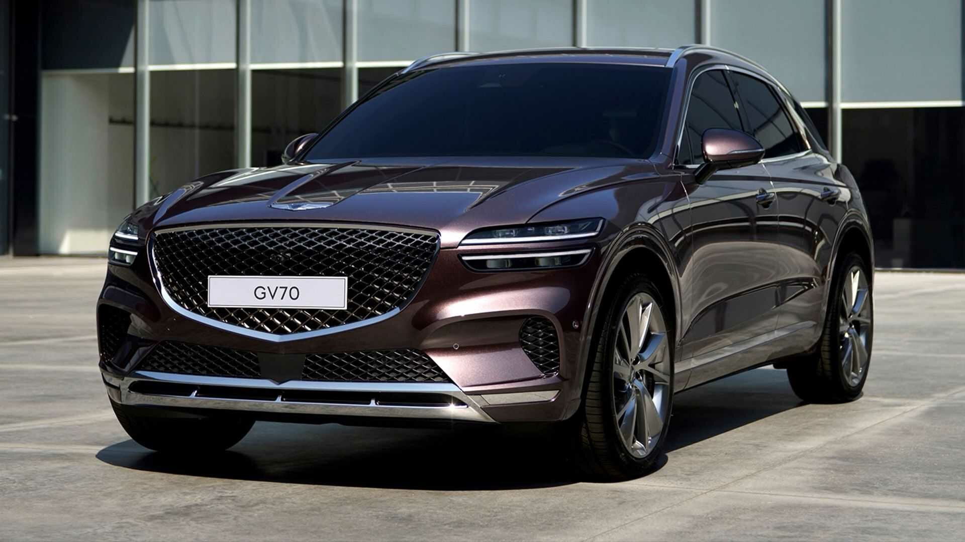 Бренд Genesis внезапно рассекретил кроссовер GV70 с необычным интерьером