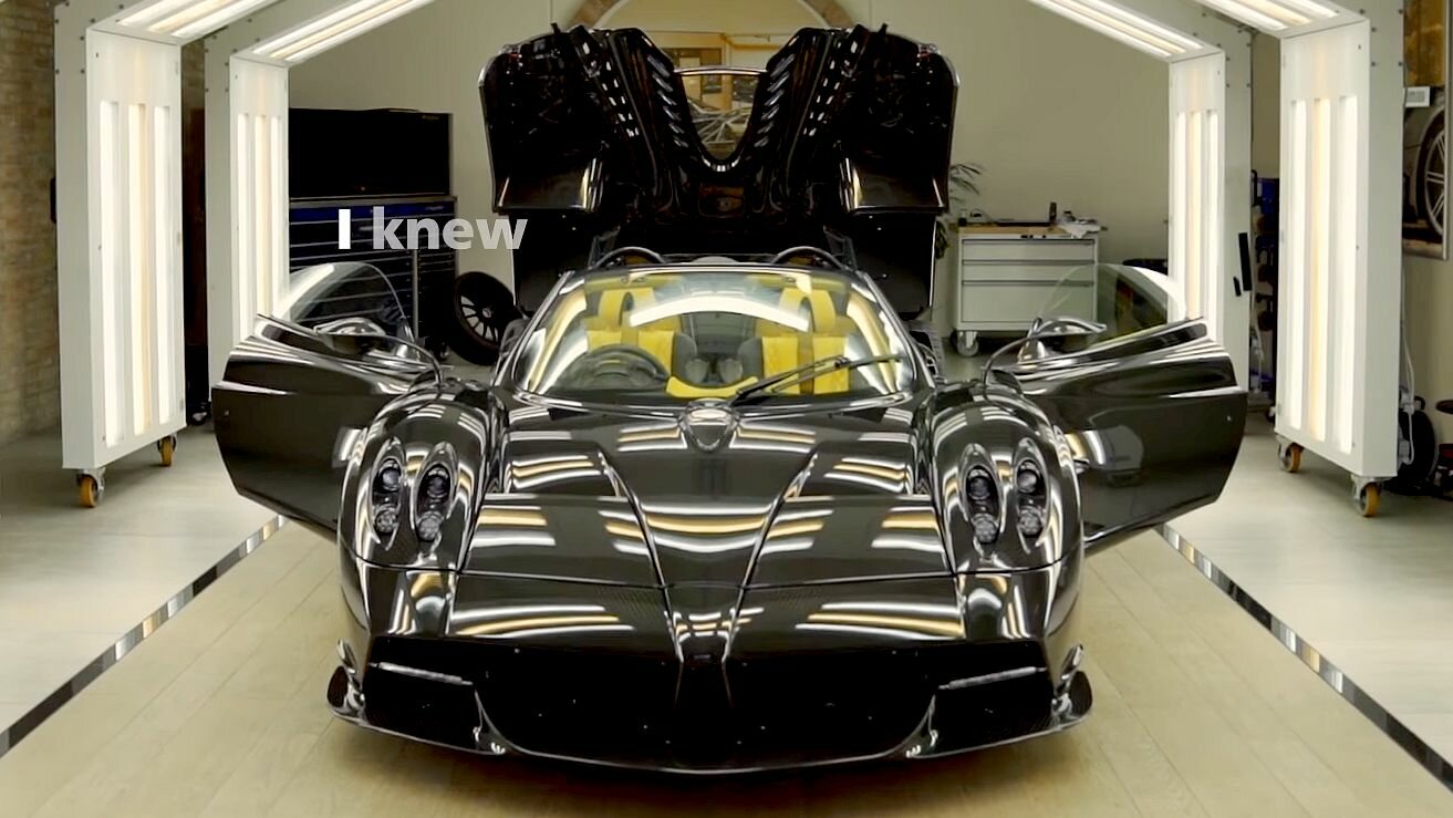 Фирма Pagani показала последний в истории родстер Huayra