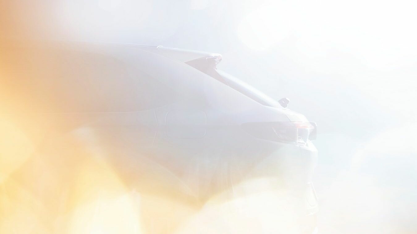 Новый гибридный кроссовер от Honda: первые фото