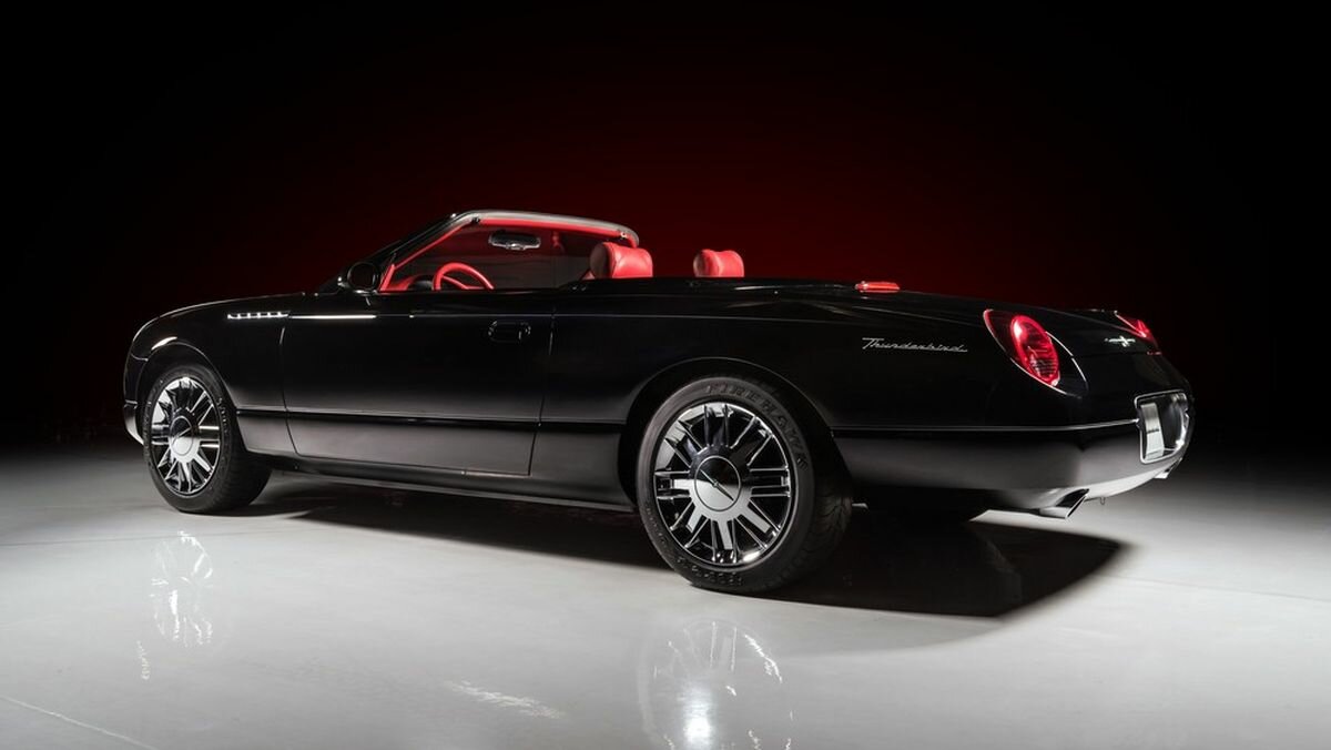 Компания Ford снова запатентовала название Thunderbird — никто не знает, зачем