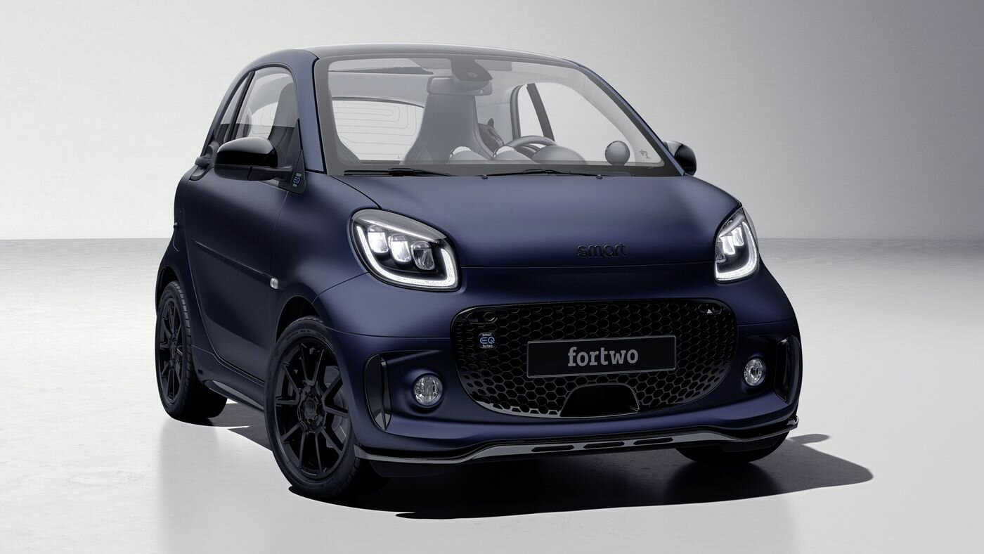 Smart EQ ForTwo вышел в спецсерии «Синий рассвет»