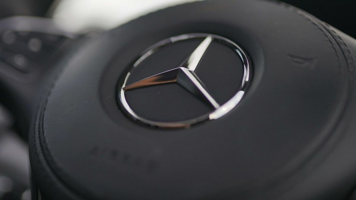 Mercedes-Benz отзовёт в США все машины за последние пять лет