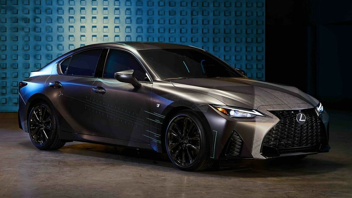 Марка Lexus построила машину для геймеров – с приставкой и огромным дисплеем