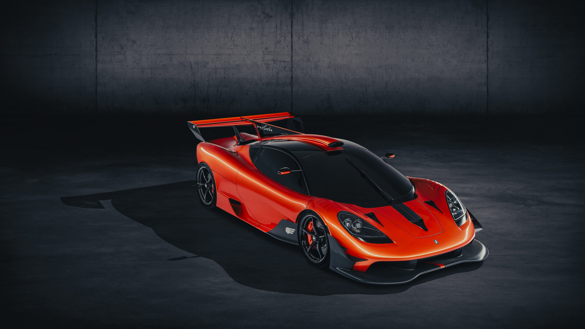 Суперкар от создателя McLaren F1 получил хардкорную версию для трека