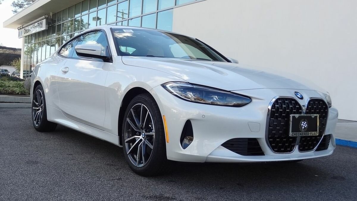 Американец так хотел купить новый BMW, что поехал на нём грабить банк