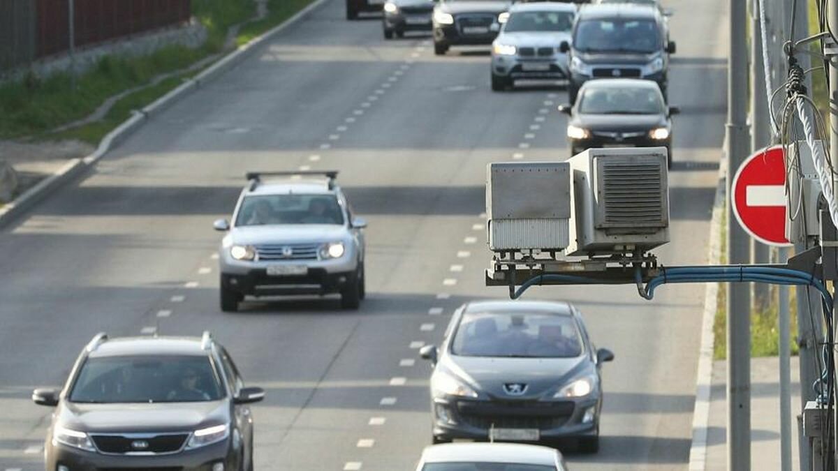 Мосгордума предложила штрафовать за выброшенный из машины мусор на 200 тысяч рублей