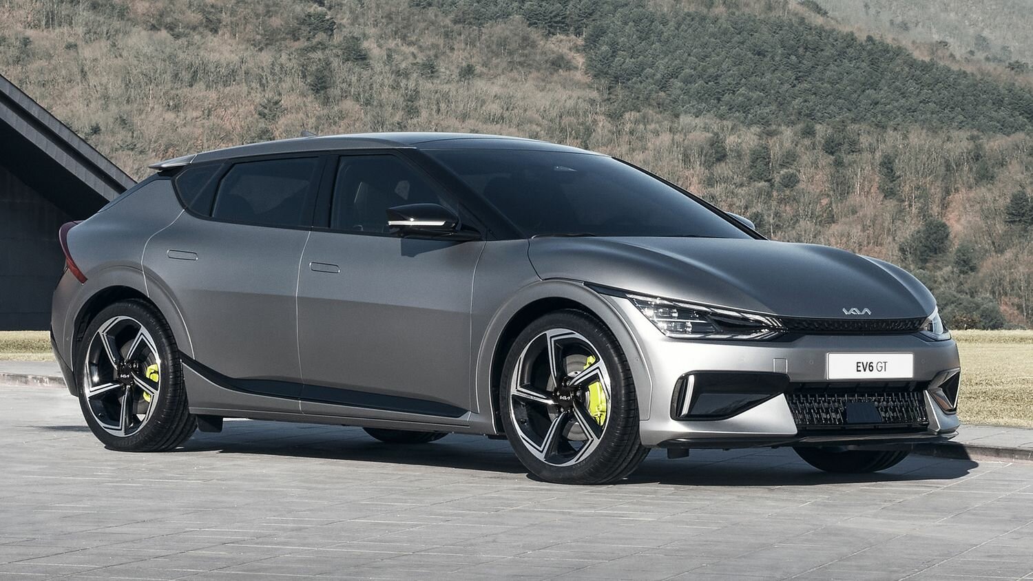 У Kia появился электрический суперкроссовер: 585 сил и 3,5 секунды до сотни