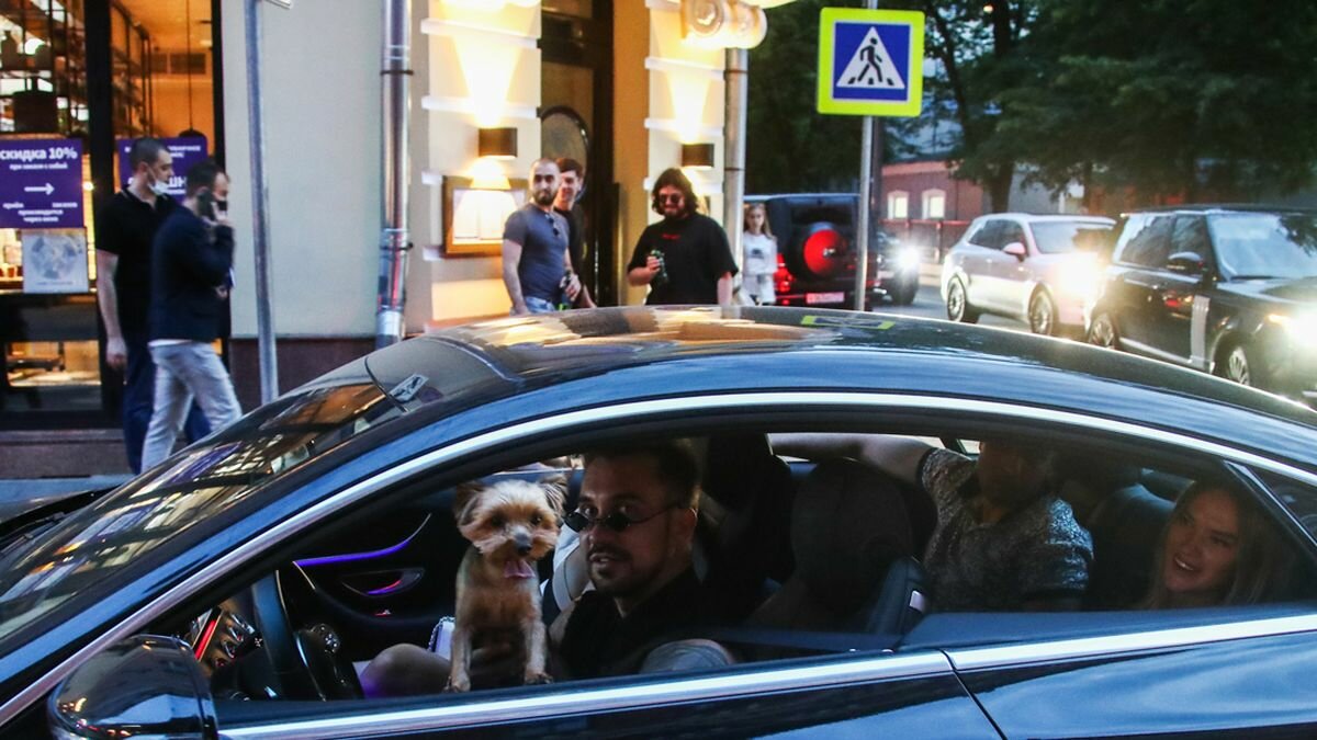 Жители Патриарших хотят закрывать район для чужих машин в выходные