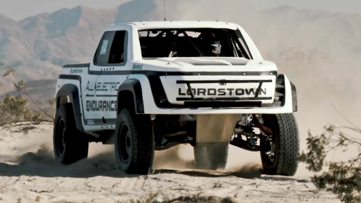 Новейший электропикап Lordstown Endurance потерпел неудачу в ралли. Через 65 километров после старта