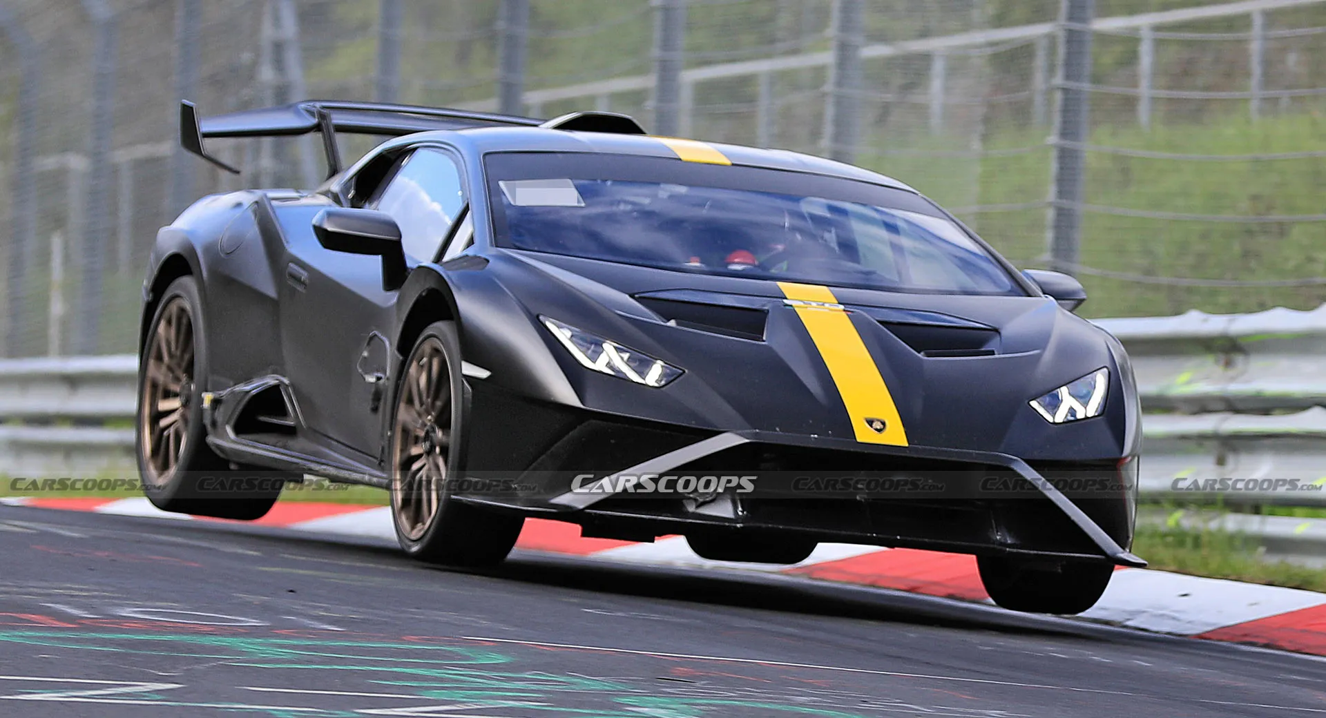 Lamborghini снова попытается поставить рекорд Нюрбургринга