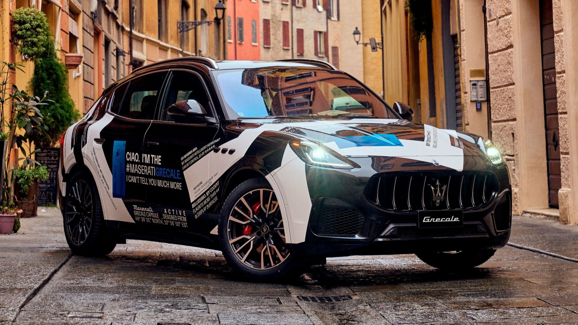 Кроссовер Maserati Grecale: новые фото и дата премьеры 