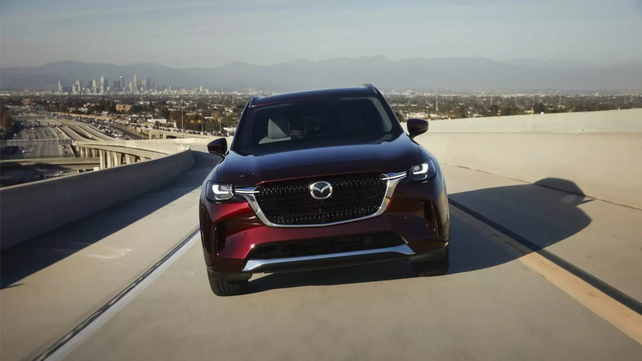 Mazda станет премиальным брендом за счёт электрификации
